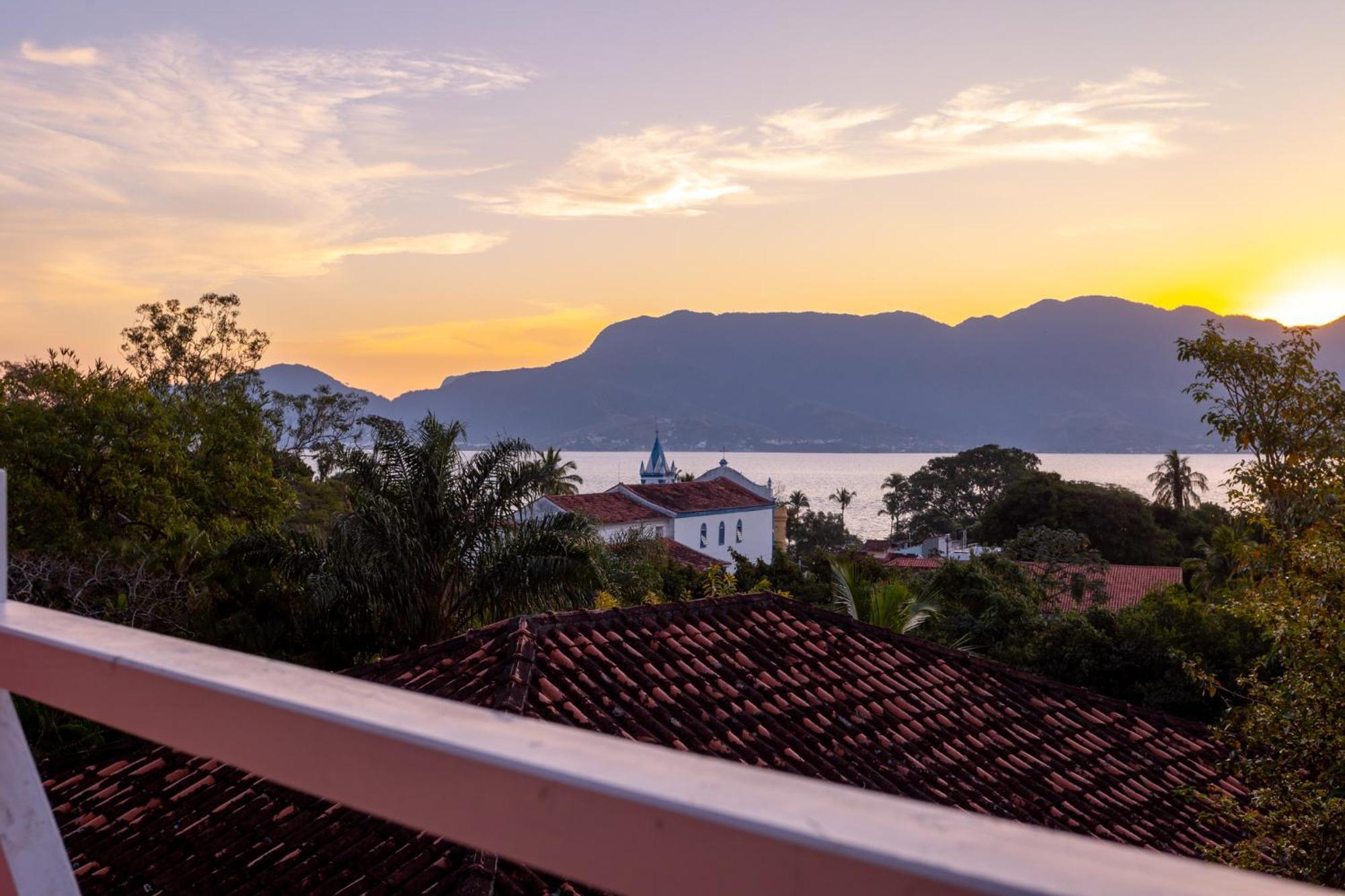 Hostel Da Vila Ilhabela Exterior photo